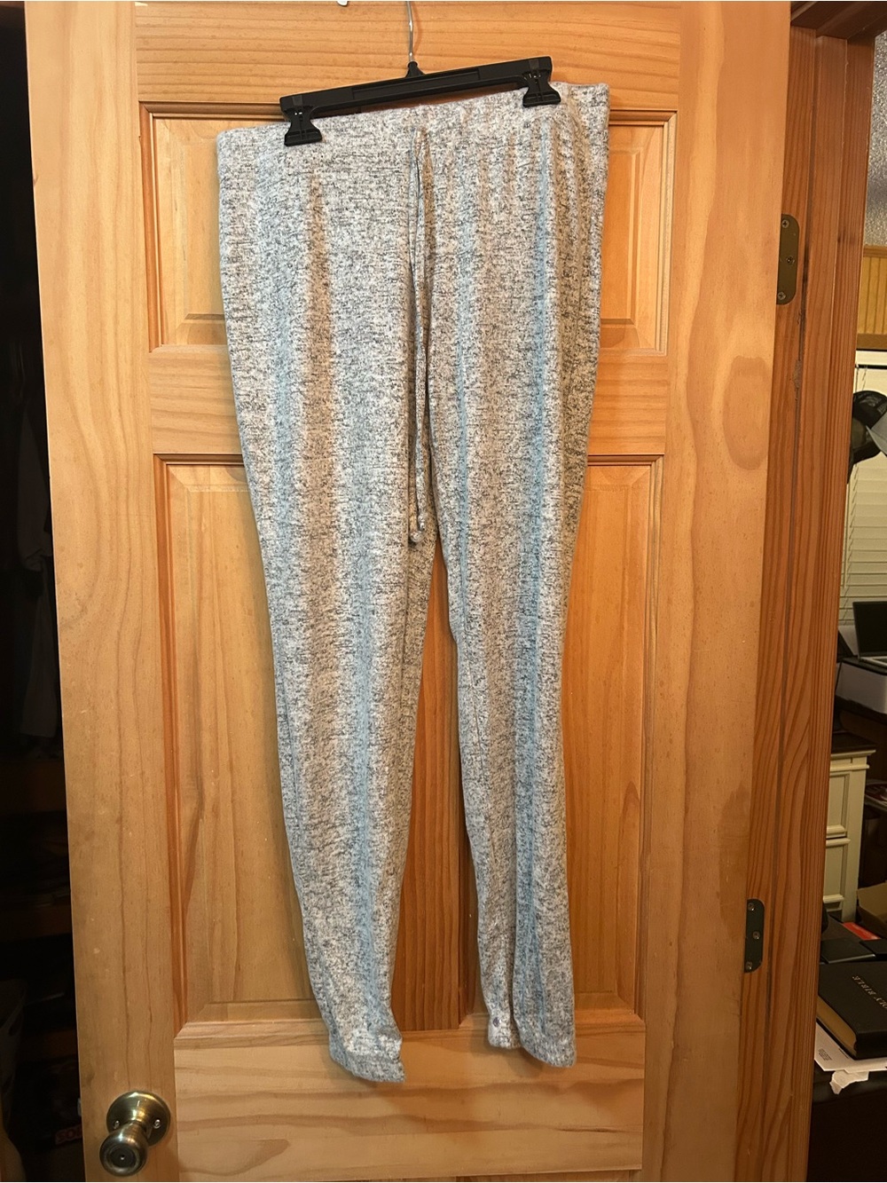 B Famous size medium women’s Jogger Pants